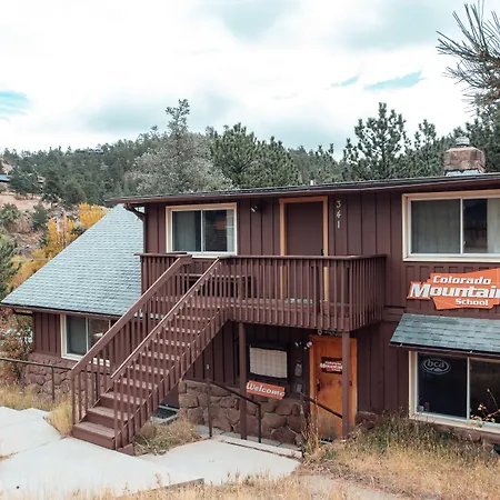Estes Park Adventure Hostel-3